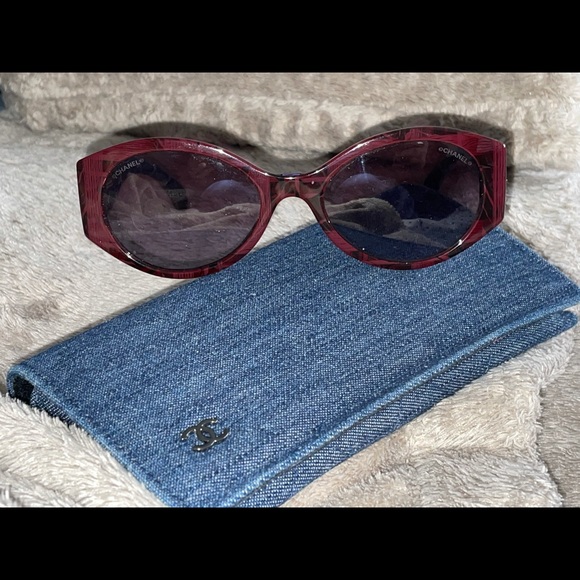 Chanel sunglasses - Picture 3 of 11